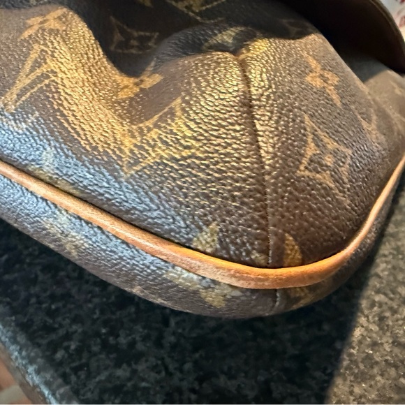 Authentic Louis Vuitton Monogram Musette GM Messenger Crossbody Bag - Picture 7 of 11